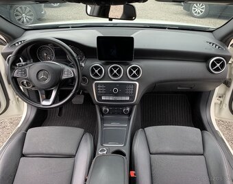 MERCEDES-BENZ A TRIEDA 160 STYLE A/T F1 SR - 8