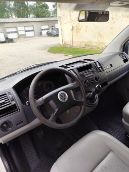 vw Transporter T5 miest 5 - 8