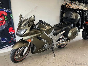 Yamaha FJR 1300 - 8