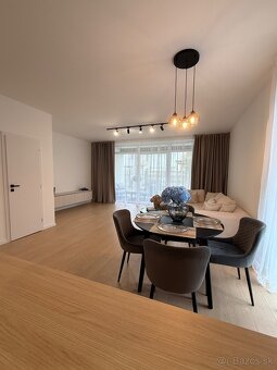 Prenájom 5izboveho bytu v dvojdome. - 8