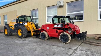 Teleskopicky nakladač JCB 520-40 - 8