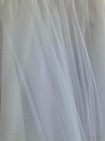 Snehobiele svadobné šaty - 8