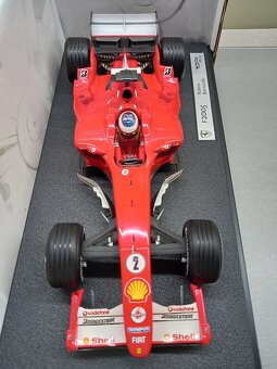 F1 FERRARI F2005 2005 RUBENS BARRICHELLO HOTWHEELS 1:18 - 8