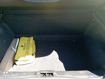 Renault Clio III - 8