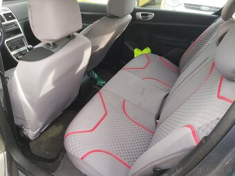 Peugeot 307 1.6 HDi XR - 8