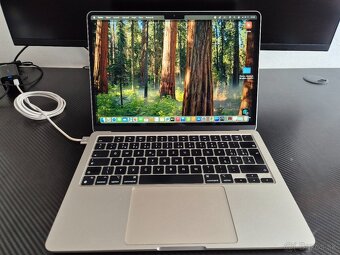 MacBook Air - 8