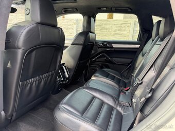 Porsche Cayenne GTS 4.4 V8 - 8