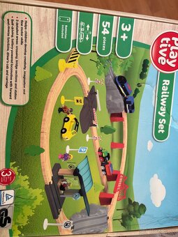 Drevené koľajnice s príslušenstvom. - 8