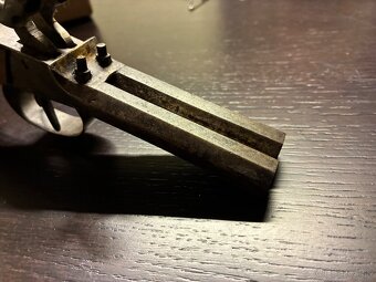 Dvojhlavňová perkusná pištoľ - 8