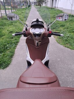Predám piaggio 300 - 8