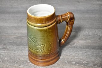 Nové 600ml krígle, jeden keramický, popolníky - 8