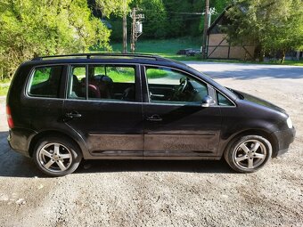 VOLKSWAGEN TOURAN - 8