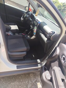 Citroen C3 Aircross - 8