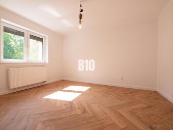 Tehla- 2 izbový byt - veľký balkón - Kalvária - 8