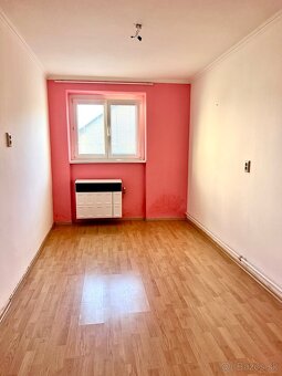 3 izbový byt s vlastným parkovacím miestom - 8
