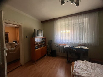 Rodinný dom na úžasnom pozemku. - 8