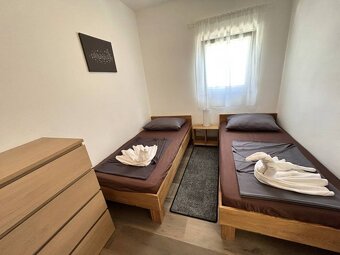 CHORVÁTSKO - Dom so 4 apartmánmi - VIR, Zadar - 8