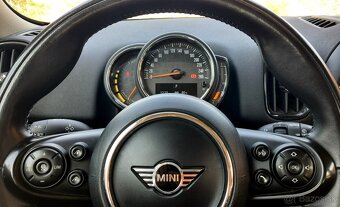 Predám  Mini Countryman Cooper S E ALL4 A/T PLUG IN HYBRID - 8