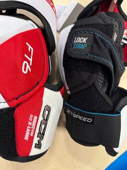 UPLNE NOVA PROFI VYSTROJ CCM JETSPEED FT6 SR - 8