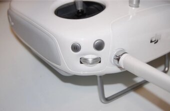 (Dji Phantom 3 profesional). PREDÁM KONTROLER - 8