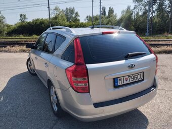 KIA Ceed SW 1.6crdi 85kw, r.v.2008 - 8
