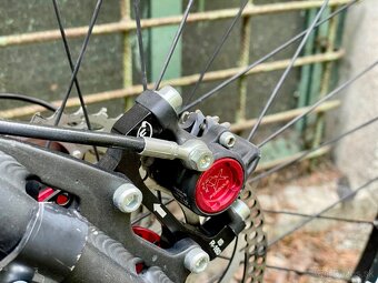 CUBE LTD CC 2012 · 100 mm FOX 32 vidlica · Shimano Deore XT - 8
