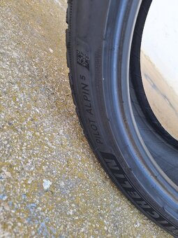 Zimne pneu 2kus 225/40 R19 Michelin Pilot Alpin 5 - 8