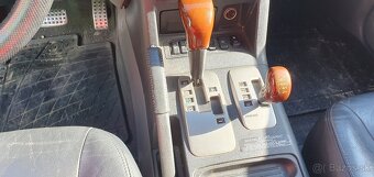Mitsubishi Pajero - 8