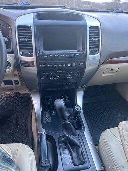 Toyota LAND CRUISER - 8