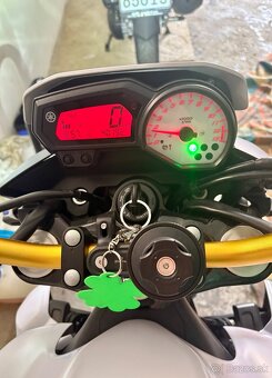 Yamaha FZ 8 - 8