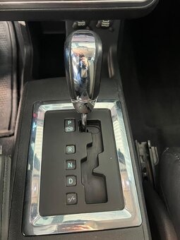 DODGE JOURNEY 2.0CRDi automat 4x4 7miestne - 8