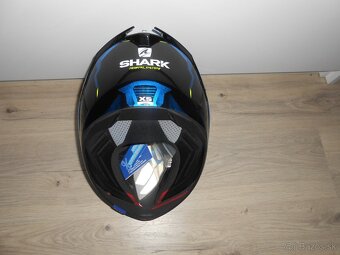 Predam nadhernu novu moto prilbu znacky SHARK SPARTAN GT REP - 8
