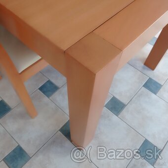 Rozkladací stôl a 4 stoličky - buk masív - ZNÍŽENÁ CENA - 8
