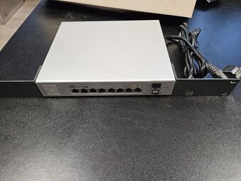 Predám unifi sieťové komponenty. - 8
