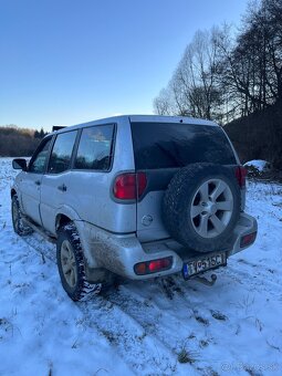 Predám vymením Nissan Terrano 3.0 - 8