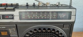 Radiomagnetofon Sharp - 8