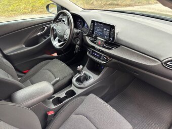 hyundai i30 cw combi 1,6 crdi nafta r.v. 9/2020 - 8