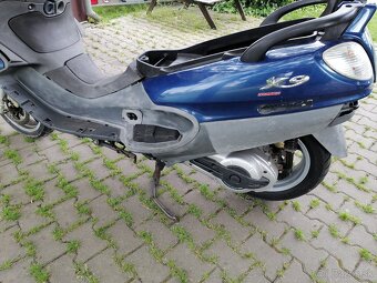 Piaggio x9 - 8