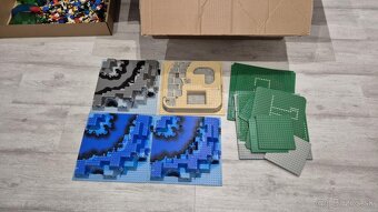 LEGO MIX 30 kg + návody, 9V VLAKY, Aquanauts a iné... - 8