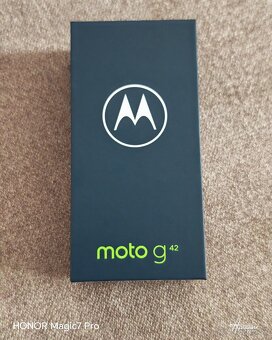 Motorola Moto G42 4/128 GB - 8