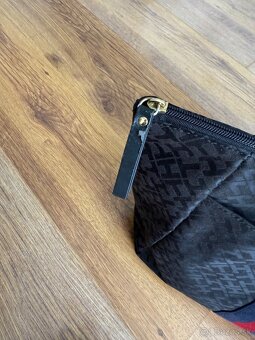 Tommy hilfiger kabelka - 8