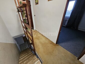 Dva rodinné domy v spoločnom dvore na pozemku 961 m2 - 8