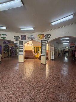 Predaj obchodného priestoru v tržnici Komárno - 8