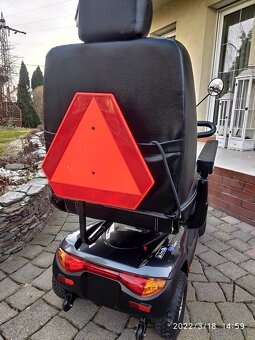elektricky skúter pre seniorov Invacare Comet HD - Country - 8