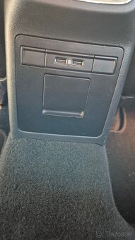 ŠKODA OCTAVIA COMBI 2.0 TDI STYLE DSG - 8