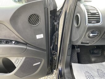 Audi Q7 3.0TDi 4x4 240PS NAVI SLINE 1A - 8