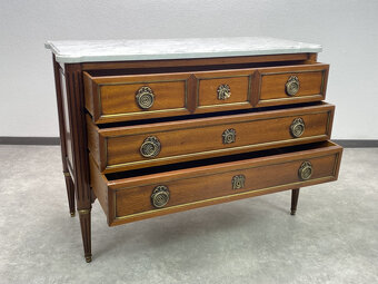 Masívna šuplíková komoda s mramorom - 8