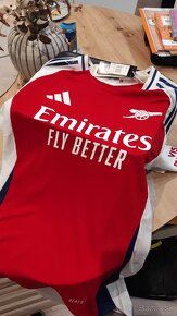 dres Arsenal London - 8