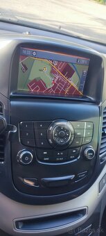 Chevrolet Orlando - 8