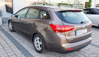 Predam Kia Ceed SW.1.4 benzin.48000km - 8